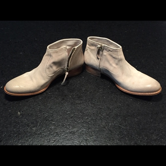 Suede ankle booties by n.d.c.. - Picture 3 of 4